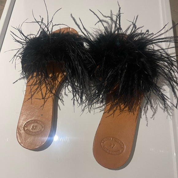 Feathered black sandals - Picture 6 of 6